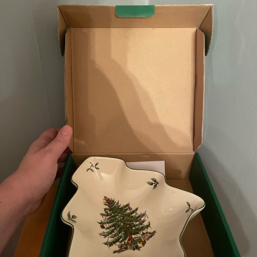Slope Christmas Tree Dish In Box  Vintage Ceramic EUC Holiday Decor 1983 8in